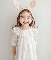 Little girl photography portrait costume.