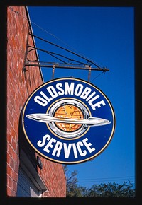 Oldsmobile sign, Smith Center, Kansas (1988) photography in high resolution by John Margolies. Original from the Library of Congress. 