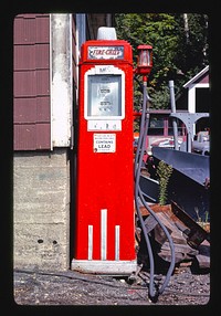 Fire Chief pump, Hillsboro, New Hampshire (1979) photography in high resolution by John Margolies. Original from the Library of Congress.