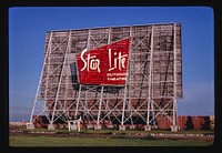 Star Lite Outdoor Theater, Fargo, North Dakota (1980) photography in high resolution by John Margolies. Original from the Library of Congress. 