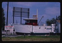 Capt'n Benny's Half Shell, Houston, Texas (1983) photography in high resolution by John Margolies. Original from the Library of Congress. 