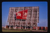 Star Lite Outdoor Theater, Route 81-B, Fargo, North Dakota (1980) photography in high resolution by John Margolies. Original from the Library of Congress. 