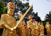 The Ten Thousand Buddhas Monastery.