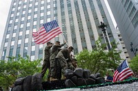 The City of Chicago gave special recognition to our fallen heroes and their survivors at the annual Wreath Laying Ceremony and Memorial Day Parade, May 28.