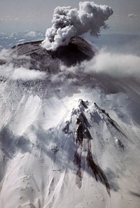 Mt St Helens eruption. Original public domain image from Flickr