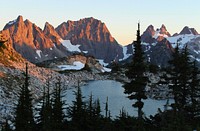 Sunset at Tank Lakes, Alpine Lakes Wilderness on the Mt. Baker-Snoqualmie National Forest. Photo by Matthew Tharp. Original public domain image from Flickr