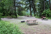 Fish Creek Picnic Area, Lake McDonald - 2 [Near the West Entrance to the park.]. Original public domain image from <a href="https://www.flickr.com/photos/glaciernps/7536309398/" target="_blank" rel="noopener noreferrer nofollow">Flickr</a>