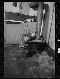 Tenement kitchen shambles, Hamilton County, Ohio. Sourced from the Library of Congress.