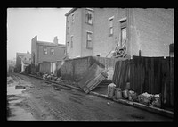 House exterior on Van Horn Street, Hamilton County, Ohio. Sourced from the Library of Congress.