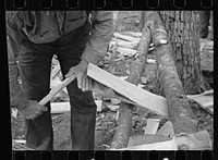 Splitting shingles with froe and maul on Wilson Cedar Forest, near Lebanon, Tennessee. Sourced from the Library of Congress.