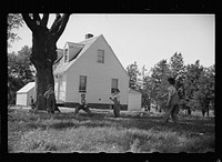 Children at play, Granger Homesteads. Sourced from the Library of Congress.