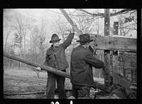 Demonstrating unique homemade cider press invented by man living on Crabtree Recreational Demonstration Area, Raleigh, North Carolina. Sourced from the Library of Congress.