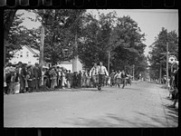 [Untitled photo, possibly related to: Start of the three-legged race. Fair at Albany, Vermont]. Sourced from the Library of Congress.