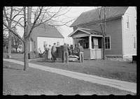 [Untitled photo, possibly related to: Auction of household goods, Grundy Center, Iowa]. Sourced from the Library of Congress.