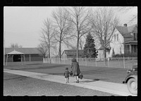 [Untitled photo, possibly related to: Fred Coulter's children coming home from school, Grundy County, Iowa]. Sourced from the Library of Congress.