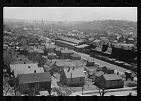 [Untitled photo, possibly related to: Residential section, middle income class, Dubuque, Iowa]. Sourced from the Library of Congress.