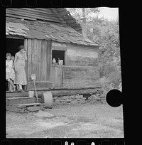 [Untitled photo, possibly related to: Wife and children of sharecropper in Washington County, Arkansas]. Sourced from the Library of Congress.