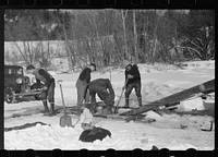 Cutting ice on the Ottaqueechee River, Coos County, New Hampshire. Sourced from the Library of Congress.