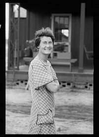 [Untitled photo, possibly related to: Wife of resettled farmer, Pender County, North Carolina]. Sourced from the Library of Congress.