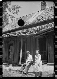 [Untitled photo, possibly related to: Former home of a Wabash Farms settler, (Liston Barnes) Martin County, Indiana]. Sourced from the Library of Congress.