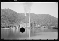 [Untitled photo, possibly related to: Power plant on Kanawha River, West Virginia]. Sourced from the Library of Congress.
