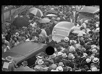 [Untitled photo, possibly related to: Crowds at races, Indianapolis, Indiana]. Sourced from the Library of Congress.