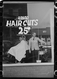 Union barbershop, Herrin, Illinois. Sourced from the Library of Congress.