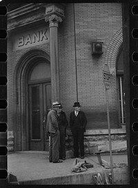 [Untitled photo, possibly related to: Unemployed miners on corner of main street, Herrin, Illinois]. Sourced from the Library of Congress.