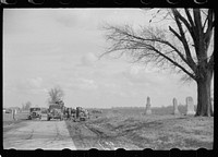 [Untitled photo, possibly related to: State highway officials moving sharecroppers away from roadside to area between levee and Mississippi River, New Madrid County, Missouri]. Sourced from the Library of Congress.