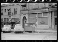 Popcorn stand, Salem, Illinois. Sourced from the Library of Congress.