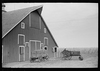 After corn is shelled the cobs are stored for fuel, Grundy County, Iowa. Sourced from the Library of Congress.