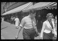 [Untitled photo, possibly related to: Street scene, Manchester, New Hampshire]. Sourced from the Library of Congress.