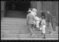 Going to church, Manchester, New Hampshire. Sourced from the Library of Congress.