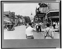 Main street, Lancaster, Ohio. Sourced from the Library of Congress.