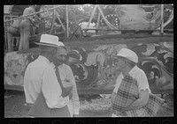 Spectators at county fair, central Ohio. Sourced from the Library of Congress.