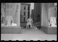 Window display, Chicago, Illinois. Sourced from the Library of Congress.