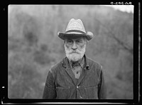 Russ Nicholson, grandfather of all the Nicholsons in Nicholson Hollow. Shenandoah National Park, Virginia. Sourced from the Library of Congress.