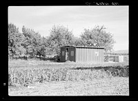 Squatter's shack and garden. Yakima, Washington. Sourced from the Library of Congress.