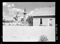 Abandoned farm near Dalhart, Texas. Sourced from the Library of Congress.