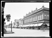 The main street of Dover, Delaware. Sourced from the Library of Congress.