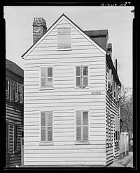 Frame house. Charleston, South Carolina. Sourced from the Library of Congress.
