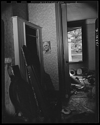 Washington, D.C. Interior of house being wrecked on Independence Avenue. Sourced from the Library of Congress.