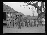 es, descendants of former slaves of the Pettway Plantation. They are living under primitive conditions on the plantation. Gees Bend, Alabama. Sourced from the Library of Congress.
