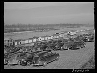 Cars parked on levee. Mississippi River. Memphis, Tennessee. Sourced from the Library of Congress.