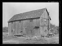 Housing for transient workers on large truck farm. Camden County, New Jersey. Sourced from the Library of Congress.