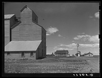 Buildings on Henry Sheffels' 6,000 acre mechanized wheat farm. Cascade County, Montana. Sourced from the Library of Congress.