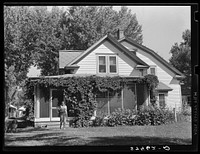 The ranch house. Quarter Circle 'U' Ranch, Montana. Sourced from the Library of Congress.