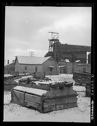 West Mine, West Frankfort, Illinois. Now abandoned. This mine has been down about a year (see 26940-D). Sourced from the Library of Congress.