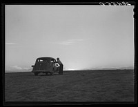 Car on the plain. Washington County, Colorado. Sourced from the Library of Congress.