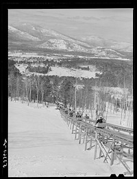 North Conway, New Hampshire, from Cranmore Mountain. Presidential range of White Mountains in distance. Skiers are taken up to the top by the skimobile. Eastern slopes ski territory. Sourced from the Library of Congress.